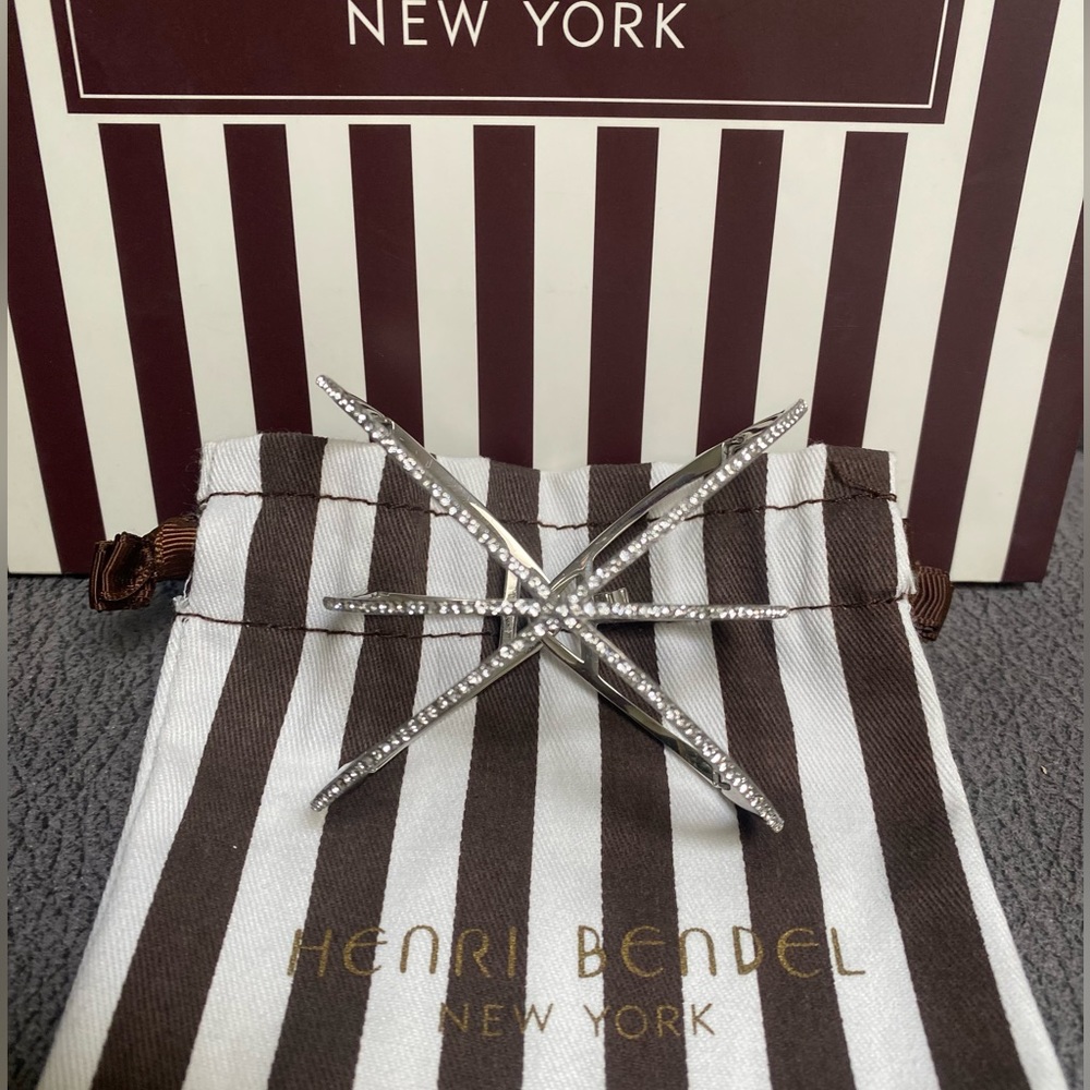 New Henri Bendel Swarovski Crystal Bracelet